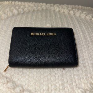 Authentic Women’s small Michael Kors wallet